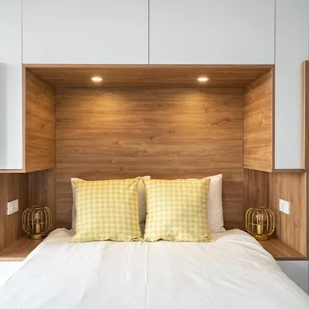 Piata Romana, Two Bedrooms *