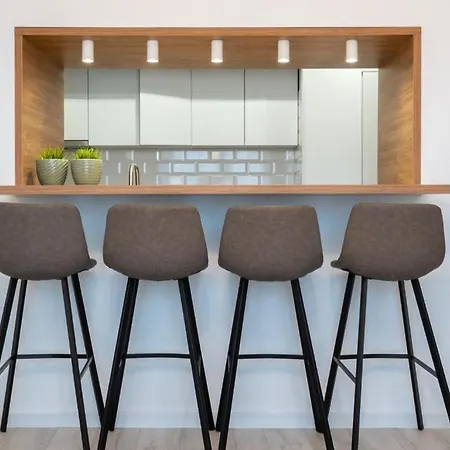 Piata Romana, Two Bedrooms 布加勒斯特