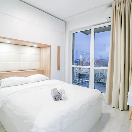 Apartment Piata Romana, Two Bedrooms Bucharest