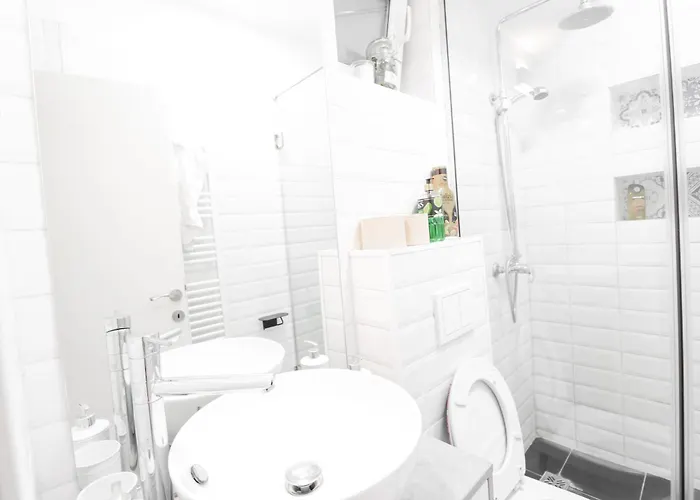 Piata Romana, Two Bedrooms Appartement *