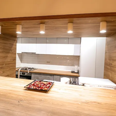 Piata Romana, Two Bedrooms Lejlighed
